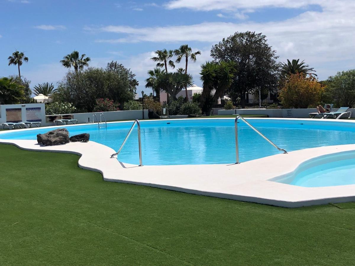 Villa Tomo à Puerto del Carmen  Extérieur photo